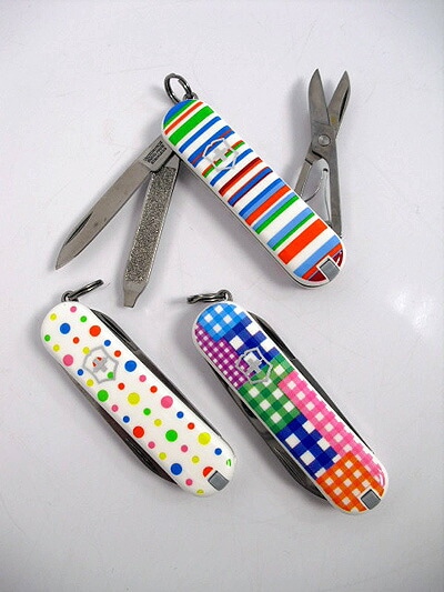 ＶＩＣＴＯＲＩＮＯＸ　　手に収まる便利ツール　限定クラシックナイフ　プレゼントにも最適【楽ギフ_包装】