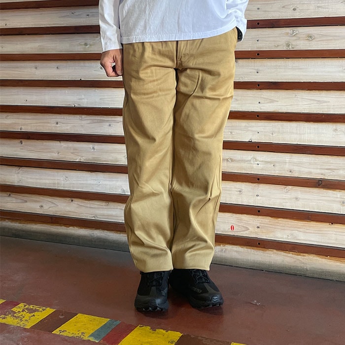 FOB FACTORY エフオービーファクトリー F0535 チノパンツ CLASSIC TROUSERS  クラシックトラウザー　カーキ