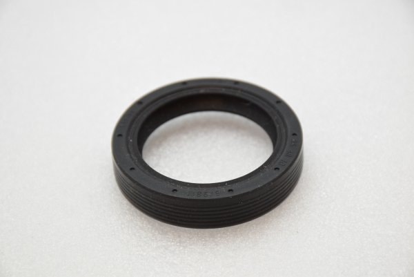 【純正品】 クランクシャフトシール 「フロント」 T4 VANAGON(ヴァナゴン)