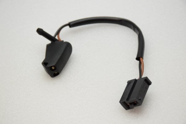 【純正品】 フロントウインドウウォッシャーノズル T4 VANAGON(ヴァナゴン)（91～04年）