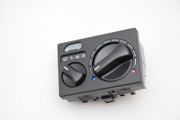 vanagon T3 純正リアヒーターユニット ヒーターコア入れ替え済み‼️ 純正品】 リアヒーターブロアファンモーター T3 | VWパーツ/VW
