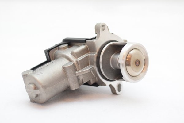 PIERBURG EGRバルブ T5/T6（12～19年）