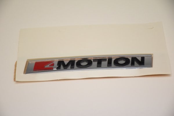 【純正品】 4MOTION エンブレム T6