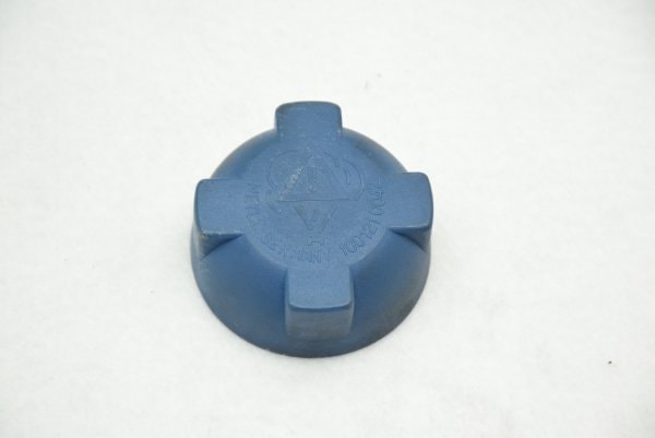 【純正品】 ラジエターキャップ Golf（75～93年）