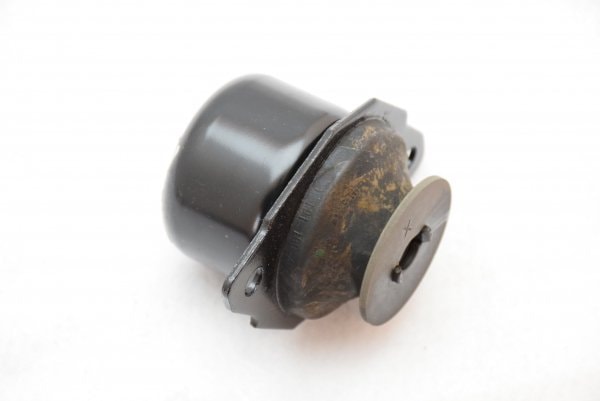 【純正品】 ホイールハブ Golf（95～99年）