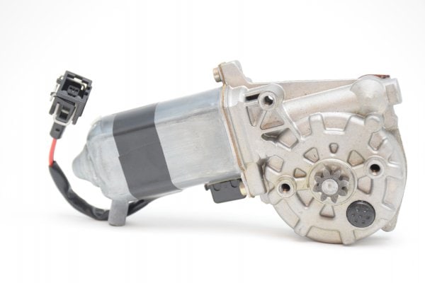 【純正品】 パワーウインドウモーター（右） Golf Cabriolet（84～93年）