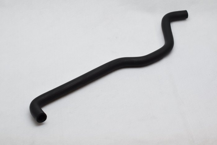 クーラントホース 「オイルクーラー～クーラントパイプ」 T4 VANAGON(ヴァナゴン)（91～96年）