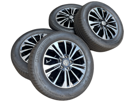 新古品タイヤ④】純正アルミホイール Aracaju 「4本セット/タイヤ付き