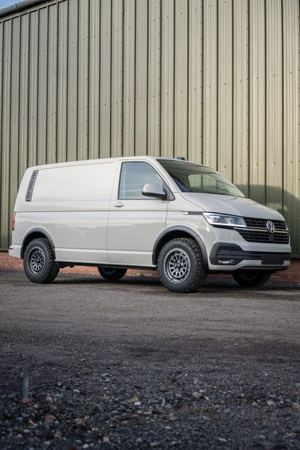 【取寄商品】 Navis ナビス Gelida-AT アルミホイール 8.5J 5×120 「17インチ/アンスラサイト」 T5/T6/T6.1