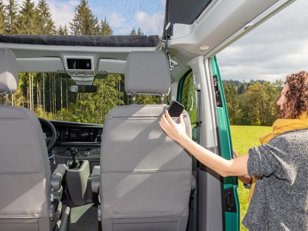 フロントシート用シートカバー「サーキット/パラジウム」 T6.1 カリフォルニアオーシャン/コースト