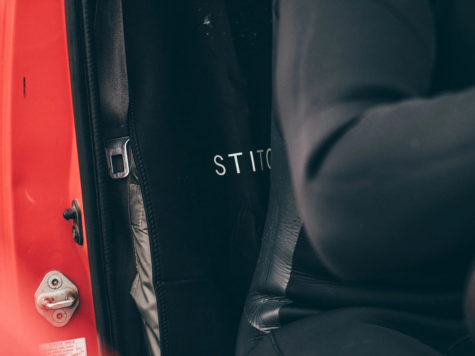 The Neopreneフロントシートカバー