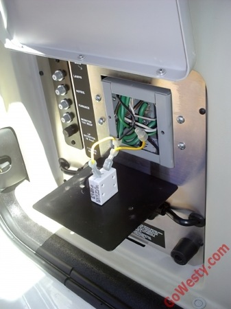 【取寄商品】 110V ブレーカースイッチ T4 VANAGON/EUROVAN(ヴァナゴン/ユーロバン)