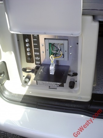 【取寄商品】 110V ブレーカースイッチ T4 VANAGON/EUROVAN(ヴァナゴン/ユーロバン)