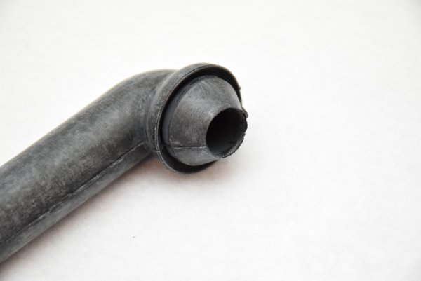 【純正品】 ヒーターコアボックスドレンホース Golf Cabriolet（84～93年）