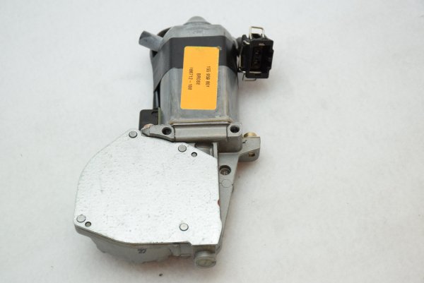 【純正品】 パワーウインドウモーター（左） Golf Cabriolet（84～93年）