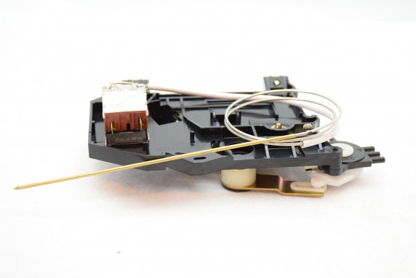 【純正品】 エアコンコントロールメカニズム Golf（81～93年）