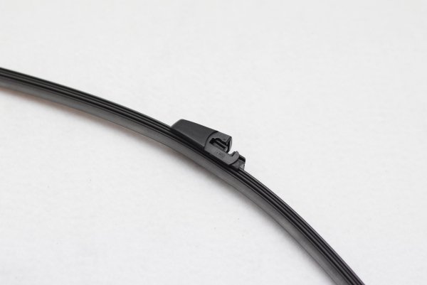 【純正品】 ワイパーブレード（リア） T5 （03年～15年）