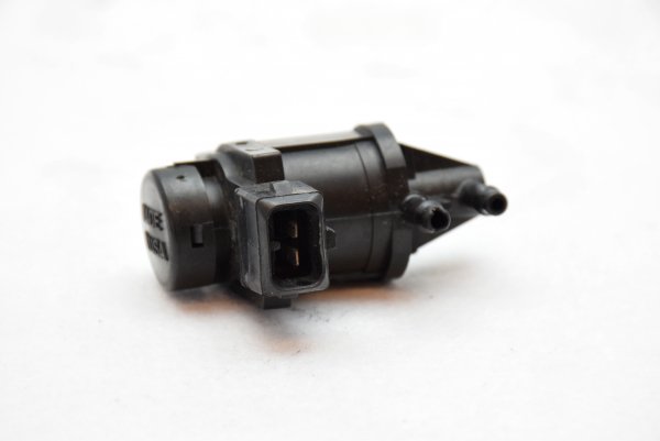 【純正品】 ソレノイドバルブ Golf（92～02年）