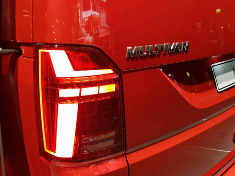 【取寄商品】【純正品】 LEDテールライト Tinted 「右側」 T6.1(20年~)