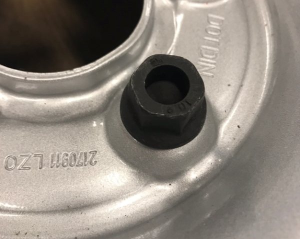 ヴァナゴンT4純正ホイールカバー ヴァナゴンT4純正ホイールカバー