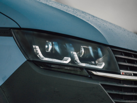 取寄商品】 THQ LED DRL アップグレードヘッドライト T6.1 TRANSPORTER