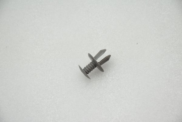 【純正品】 クリップ T4 VANAGON(ヴァナゴン)