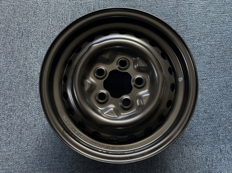 純正品】 スチールホイールブラック 5.5X「14インチ」+39 T3 VANAGON