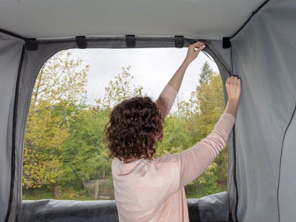 ポップアップルーフ開口部モスキートネット T6/T6.1(電動ポップアップルーフ専用）