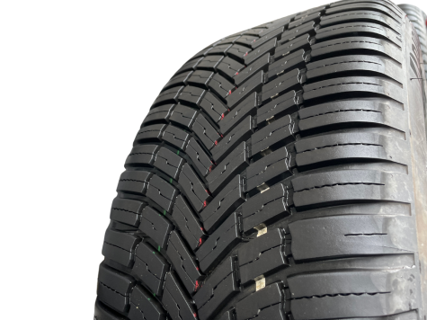 送料込み235/55R17VOLVOアルミホイールタイヤ4本セット 中古美品タイヤ⑤】純正アルミホイール Aracaju 「4本セット/タイヤ