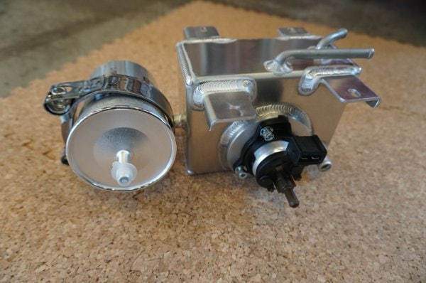 フューエルポンプハウジング Golf2 CLI GLI 19RV用