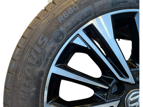 中古美品タイヤ⑪】純正アルミホイール Aracaju 「4本セット/タイヤ