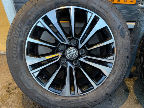 中古美品タイヤ⑪】純正アルミホイール Aracaju 「4本セット/タイヤ