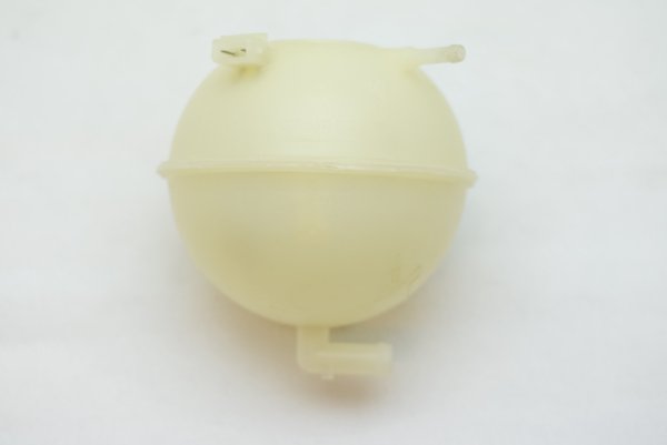 【純正品】 ラジエタータンク Golf（86～98年）