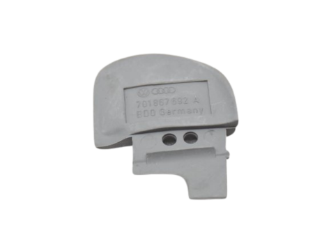 【純正品】 ドアトリムパーツ 「右前」 T4 VANAGON(ヴァナゴン)（91～98年）