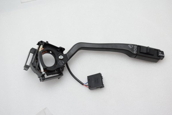 純正品】 ディマースイッチ 「ワイパーレバー/右」 T4 VANAGON