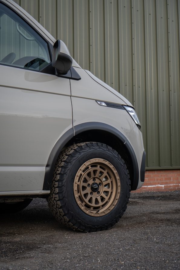 【取寄商品】 Navis ナビス Gelida-AT アルミホイール 8.5J 5×120 「17インチ/ブロンズ」 T5/T6/T6.1