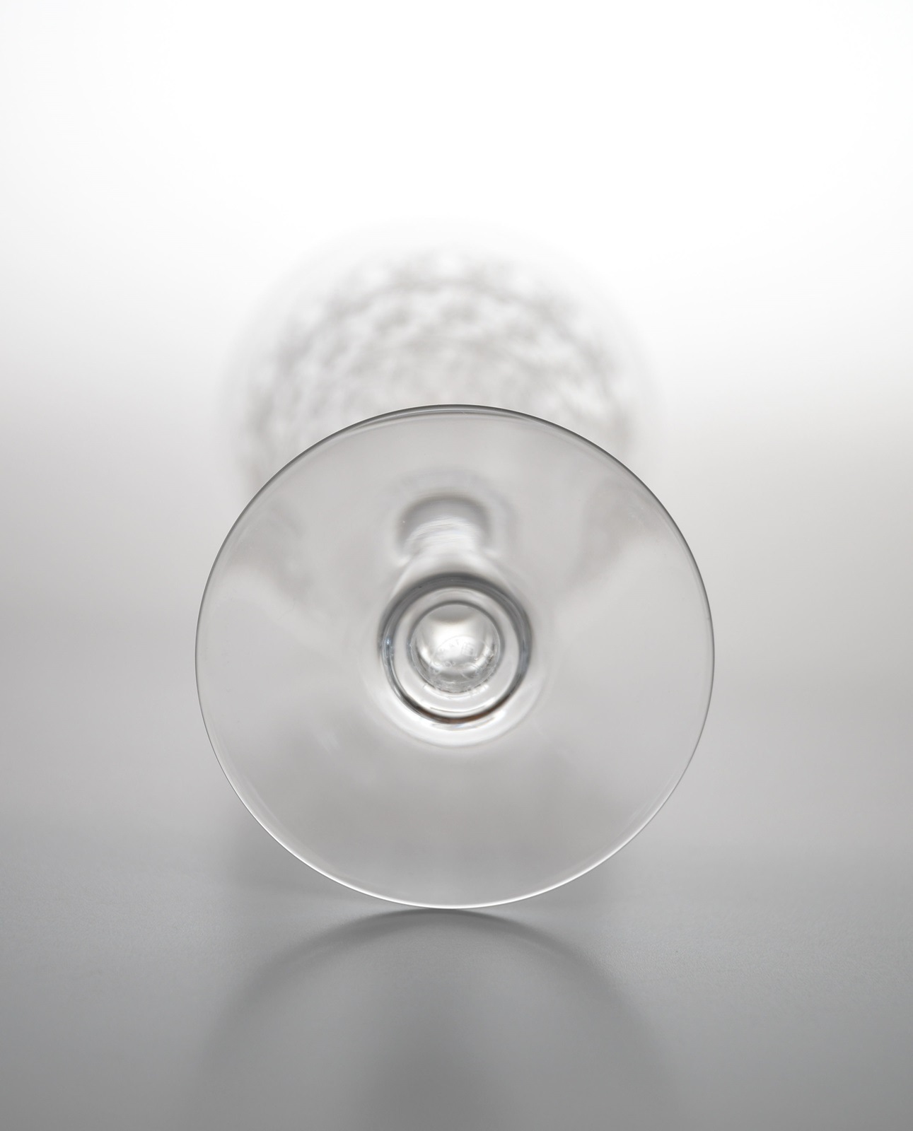 ロングステムウォーターグラス「ローハン・シャトーブリアン」