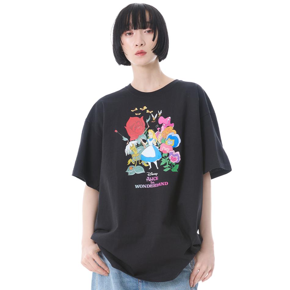 Disney / Alice in Wonderland Graphic Tee