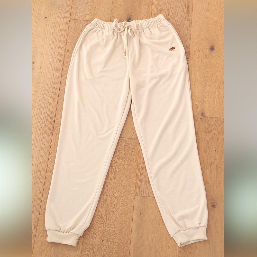 凛咲子× Fruit of the Loom コラボ ルームウェア