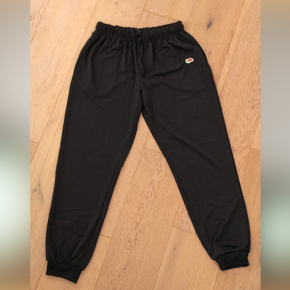 凛咲子× Fruit of the Loom コラボ ルームウェア