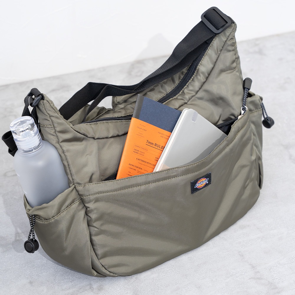 DK PADDED MP SHOULDERBAG