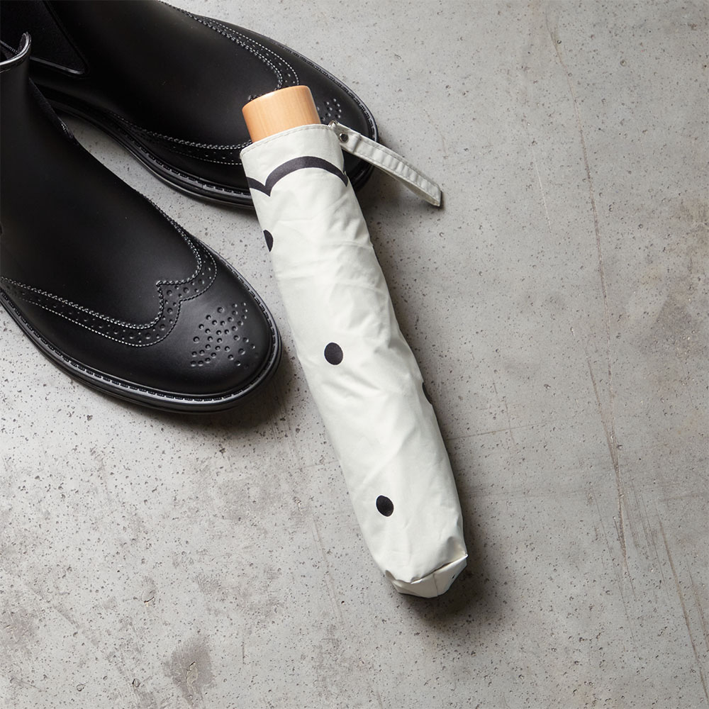 ランダムドット柄折りたたみ日傘 | レイングッズ | JUGLANS