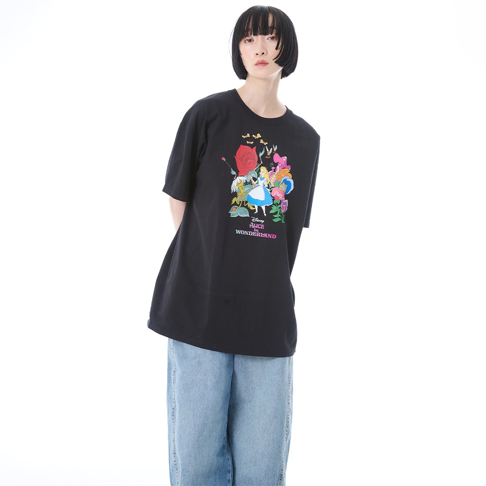 Disney / Alice in Wonderland Graphic Tee