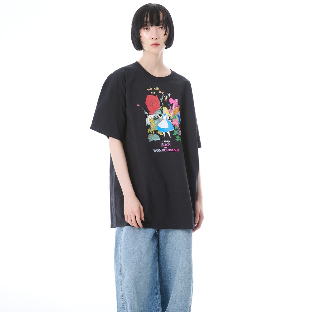 Disney / Alice in Wonderland Graphic Tee