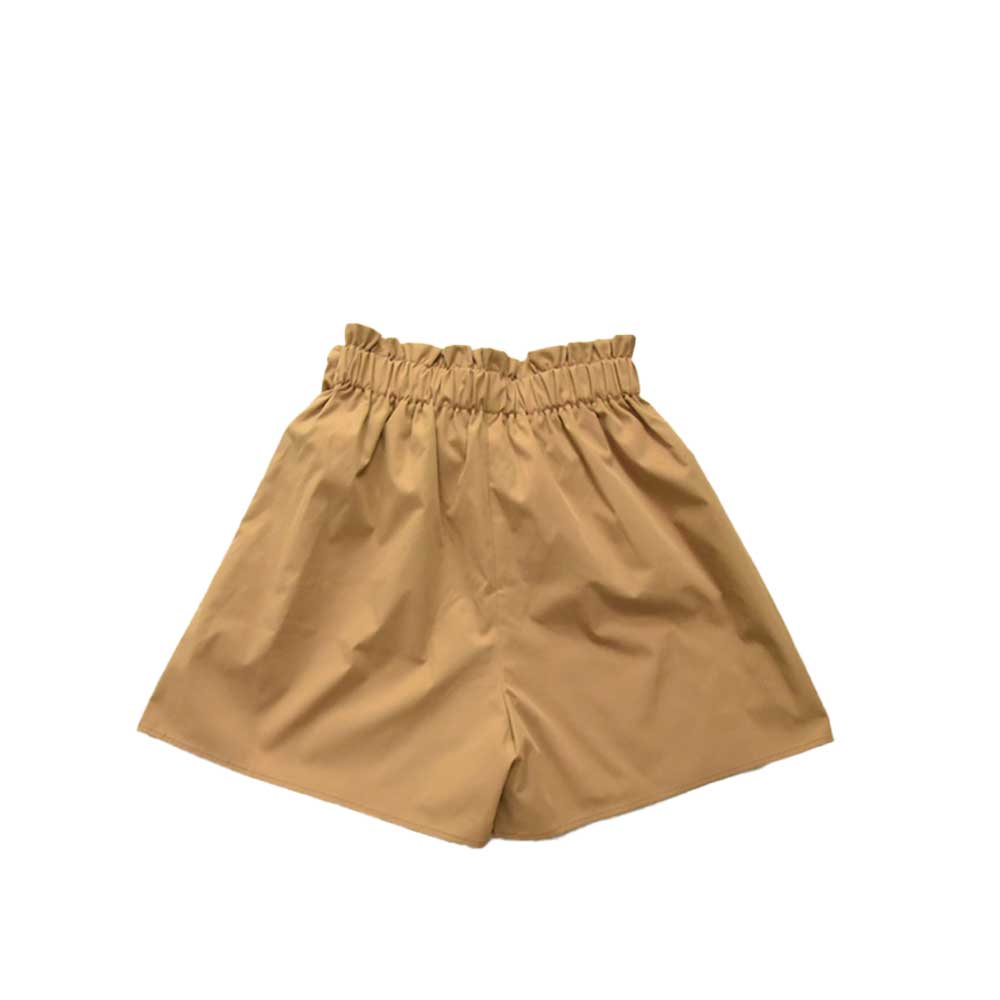 Lilas Campbell rash over pants produced by AMUSA