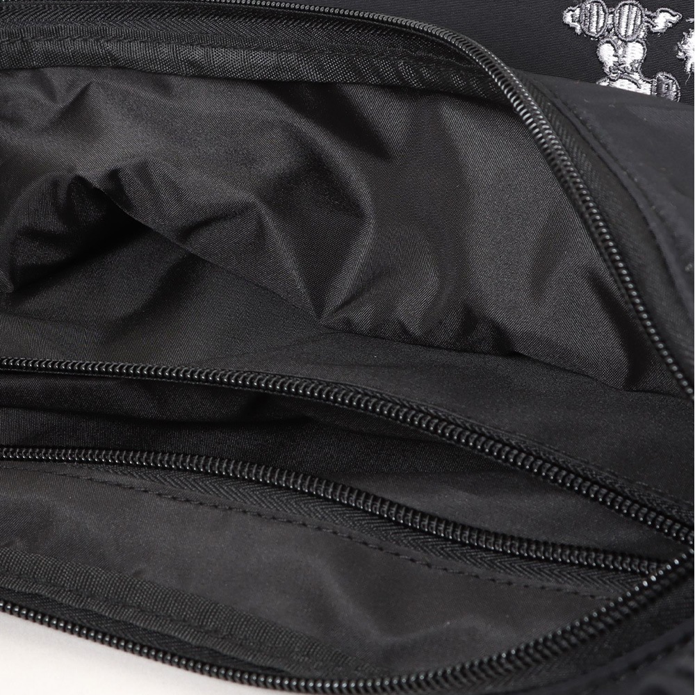 FILA×PEANUTS ハーフムーン クシュクシュハンドル ショルダーバック