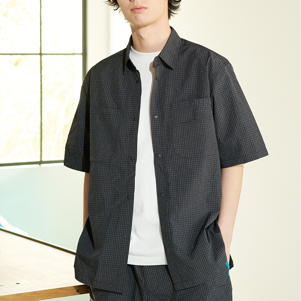 ナイロンリップストップ 半袖スナップシャツ(撥水加工)