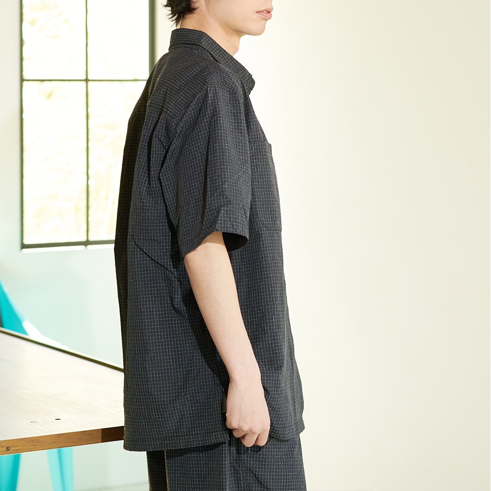 ナイロンリップストップ 半袖スナップシャツ(撥水加工)