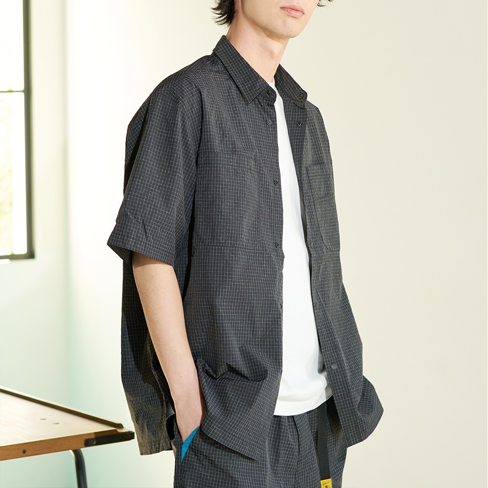 ナイロンリップストップ 半袖スナップシャツ(撥水加工)