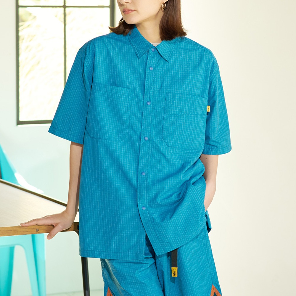 ナイロンリップストップ 半袖スナップシャツ(撥水加工)